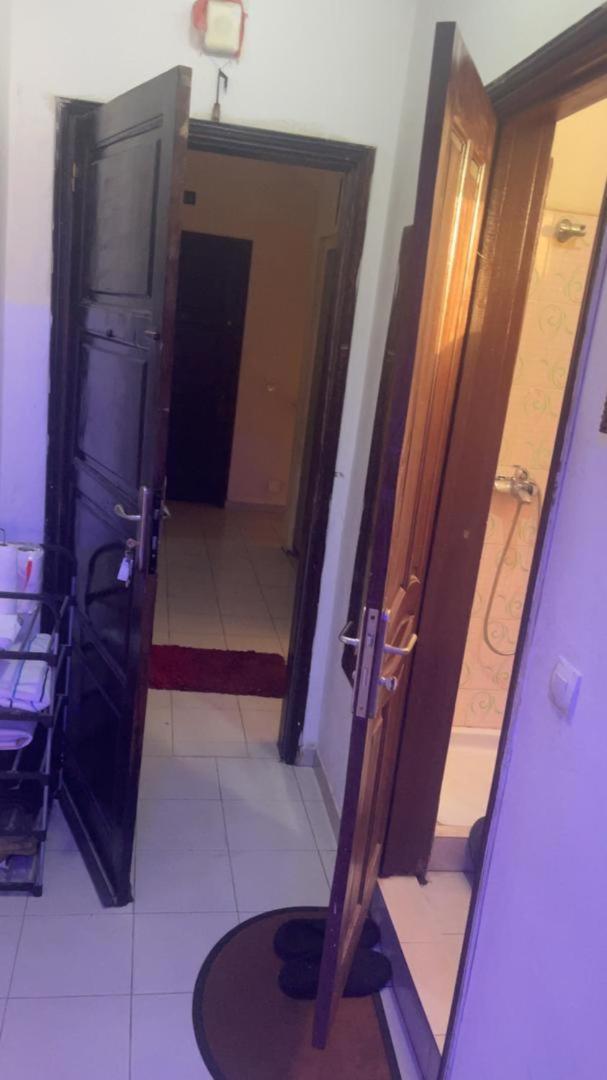 Studio Meuble Centre Ville داكاغْ المظهر الخارجي الصورة